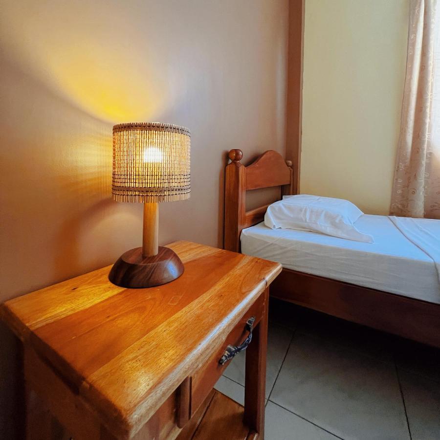 Balayong Pension Puerto Princesa Kültér fotó