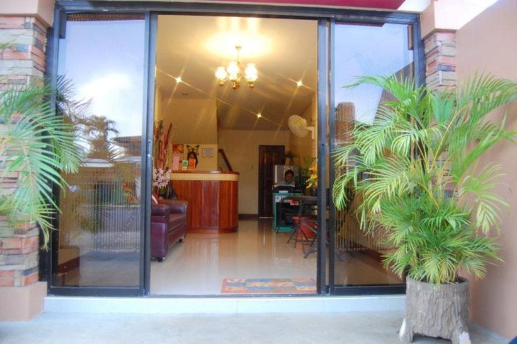 Balayong Pension Puerto Princesa Kültér fotó